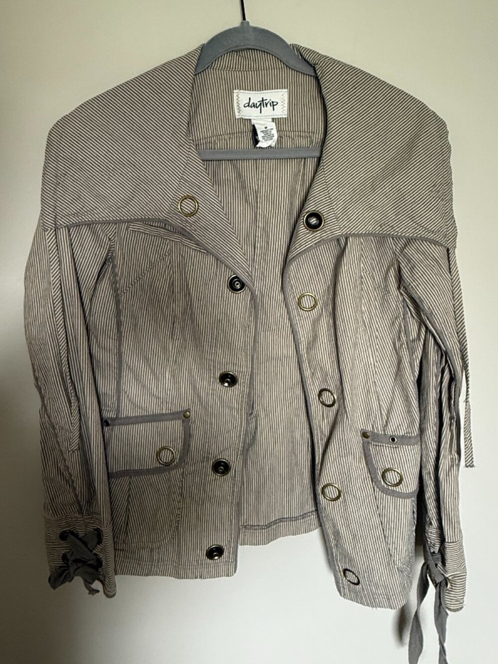 Daytrip Striped Utility Jacket Button Front Tie Sleeve Lightweight Jacket Sz M